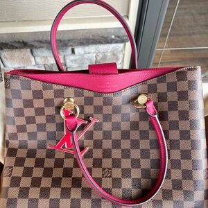 Louis Vuitton Rivers .D.EVE.LDV